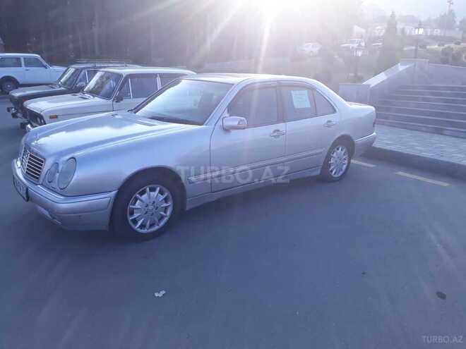 Mercedes E 240 1998, 220,000 km - 2.6 л - Gədəbəy