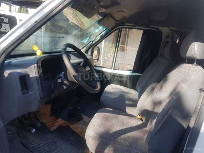Ford Transit 1992, 250,000 km - 2.5 l - Tovuz