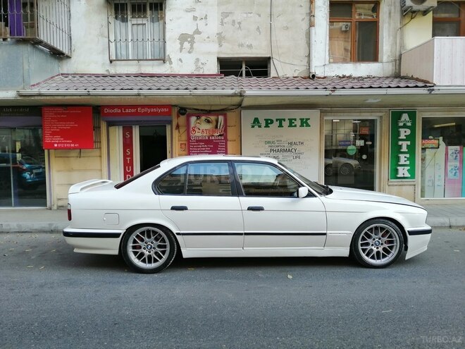 BMW 525 1990, 226,017 km - 2.5 l - Bakı