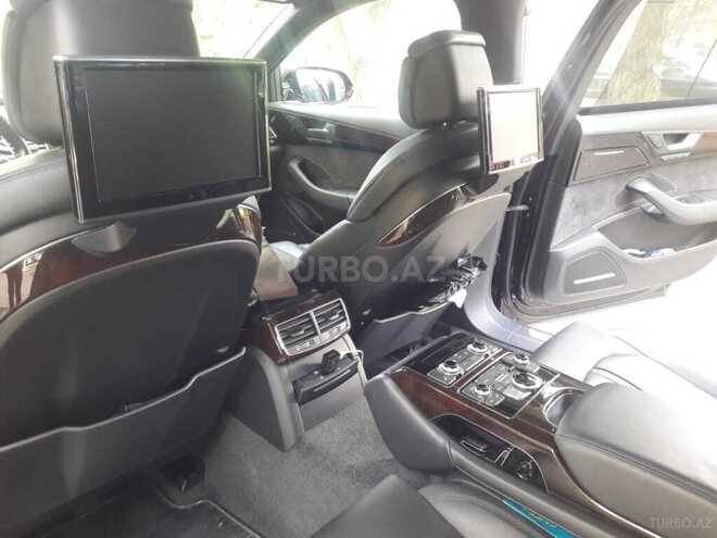 Audi A8 2017, 57,000 km - 4.0 l - Bakı
