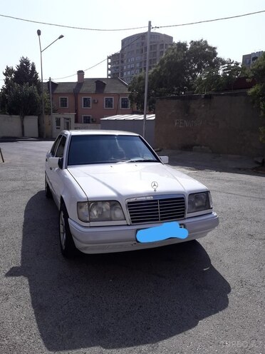 Mercedes E 220 1994, 451,000 km - 2.2 l - Bakı
