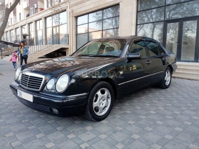 Mercedes E 230 1997, 276,000 km - 2.3 l - Sumqayıt
