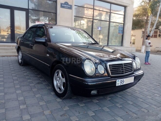 Mercedes E 230 1997, 276,000 km - 2.3 l - Sumqayıt