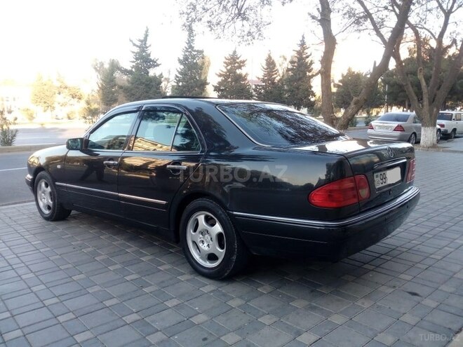 Mercedes E 230 1997, 276,000 km - 2.3 l - Sumqayıt