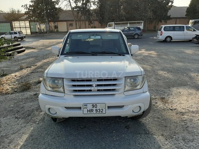 Mitsubishi Pajero io 2000, 270,000 km - 2.0 l - Bakı