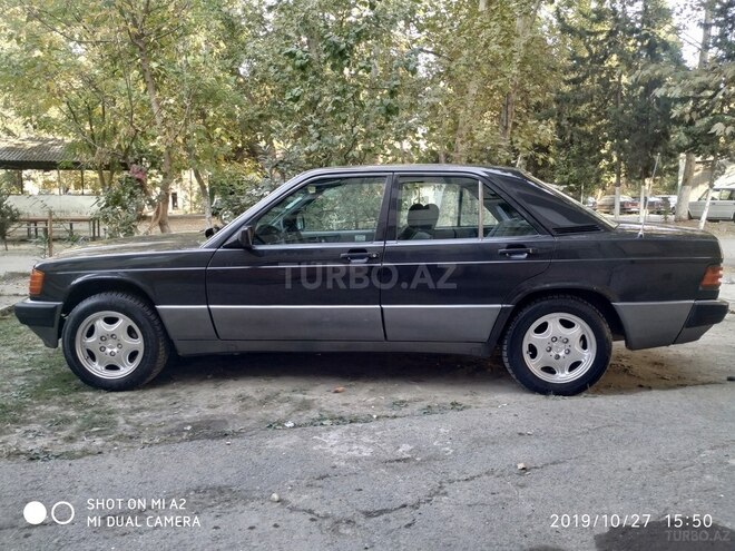 Mercedes 190 1991, 650,000 km - 2.0 l - Mingəçevir