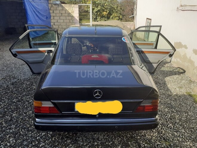 Mercedes E 200 1992, 445,000 km - 2.0 l - Quba
