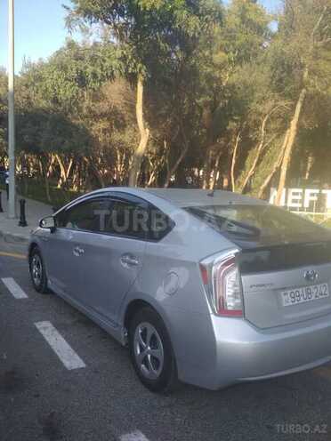 Toyota Prius 2014, 124,000 km - 1.8 л - Bakı
