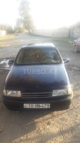Opel Vectra 1990, 245,000 km - 1.6 l - Bərdə