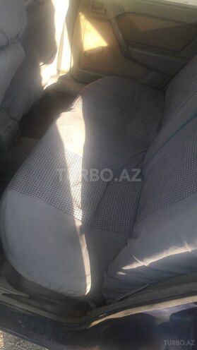 Opel Vectra 1990, 245,000 km - 1.6 l - Bərdə