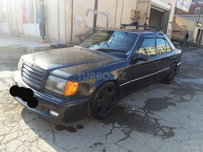 Mercedes E 220 1987, 251,869 km - 2.6 l - Xırdalan