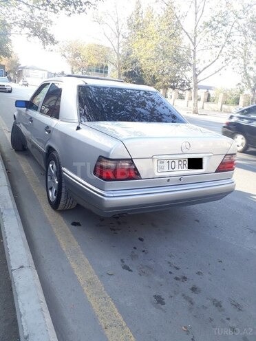 Mercedes E 280 1995, 390,653 km - 2.8 l - Gəncə