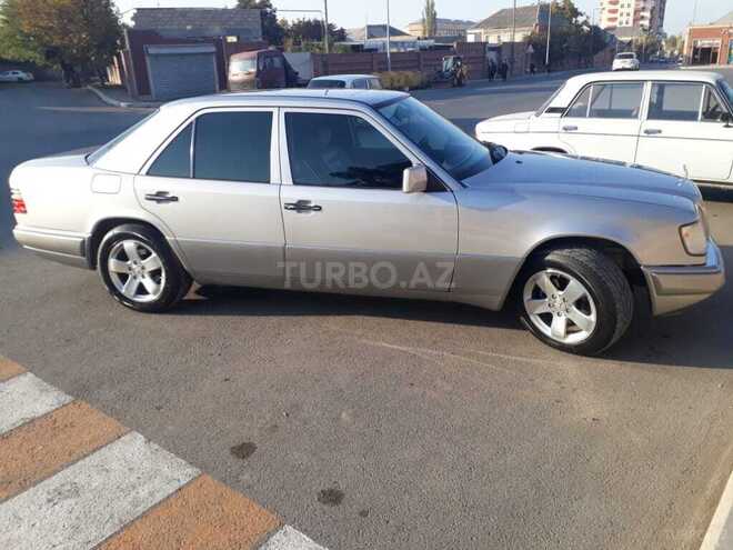Mercedes E 280 1995, 390,653 km - 2.8 l - Gəncə