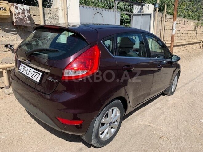 Ford Fiesta 2011, 80,000 km - 1.4 л - Bakı