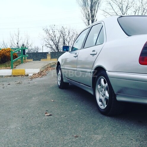 Mercedes C 180 1998, 327,000 km - 1.8 l - Qəbələ