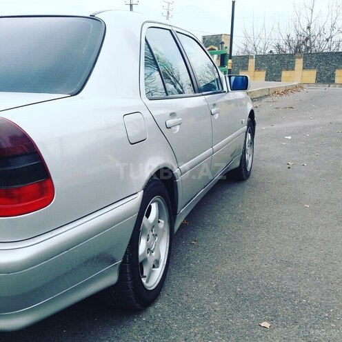 Mercedes C 180 1998, 327,000 km - 1.8 l - Qəbələ