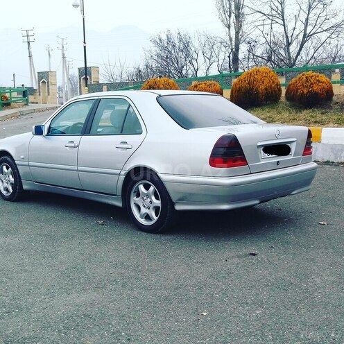 Mercedes C 180 1998, 327,000 km - 1.8 l - Qəbələ