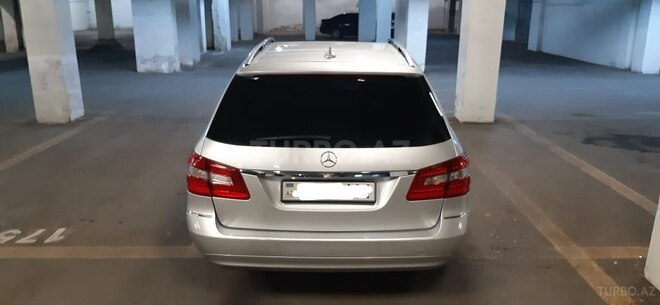 Mercedes E 220 2010, 290,000 km - 2.2 l - Bakı
