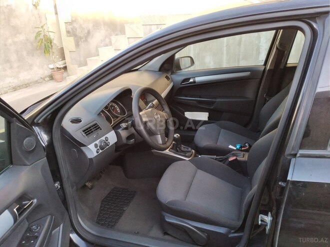 Opel Astra 2006, 200,100 km - 1.3 л - Bakı