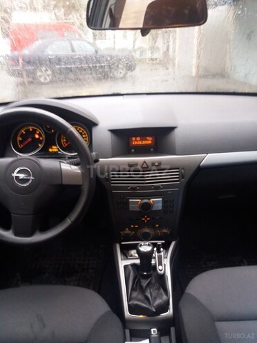 Opel Astra 2006, 185,460 km - 1.3 l - Bakı