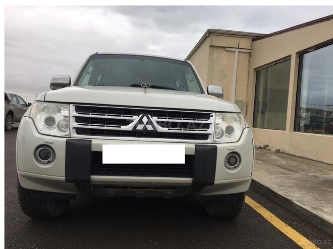 Mitsubishi Pajero 2011, 311,000 km - 3.8 l - Bakı