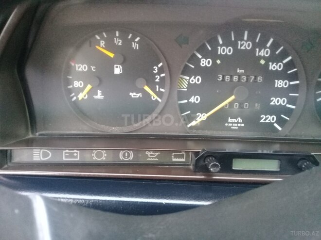 Mercedes 190 1992, 111,111 km - 2.3 l - Neftçala