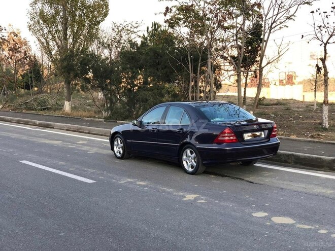 Mercedes C 200 2002, 300,000 km - 2.0 l - Bakı