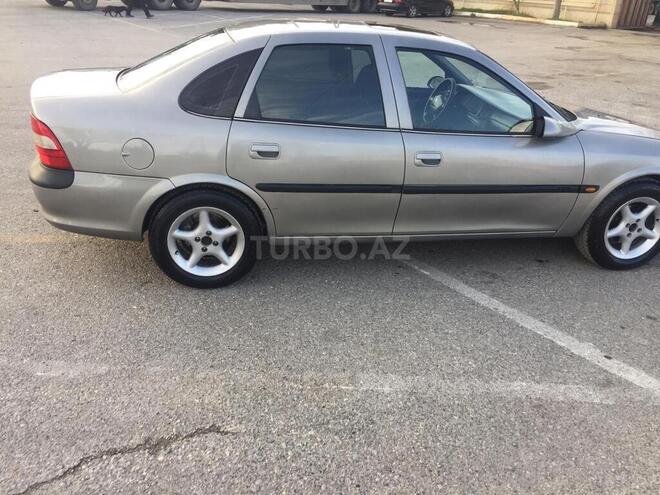 Opel Vectra 1996, 324,600 km - 1.8 л - Bakı
