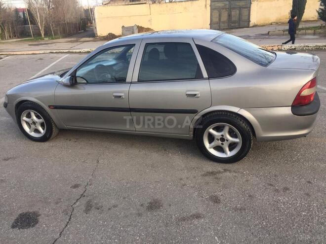 Opel Vectra 1996, 324,600 km - 1.8 л - Bakı
