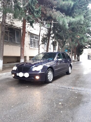 Mercedes C 220 2001, 265,800 km - 2.2 l - Bakı