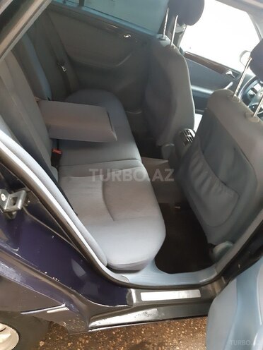 Mercedes C 220 2001, 265,800 km - 2.2 l - Bakı