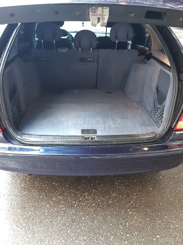 Mercedes C 220 2001, 265,800 km - 2.2 l - Bakı