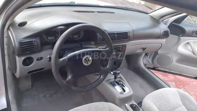 Volkswagen Passat 2002, 289,000 km - 1.8 л - Gəncə