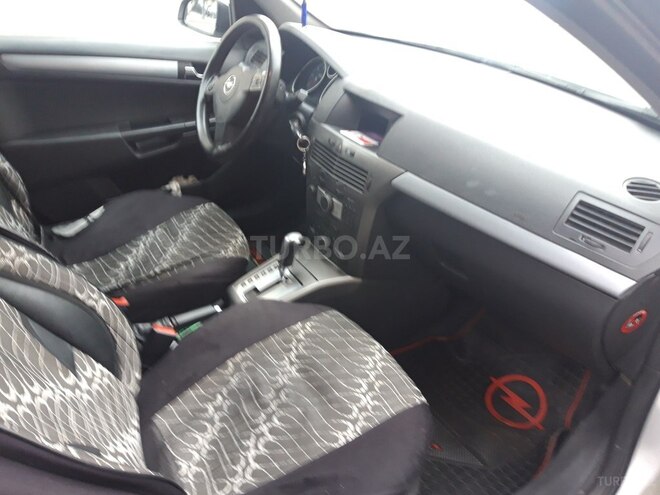 Opel Astra 2005, 176,000 km - 1.9 l - Bakı