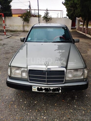 Mercedes E 230 1988, 362,236 km - 2.3 л - Bakı