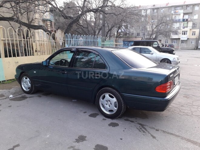 Mercedes E 240 1998, 241,000 km - 2.4 l - Sumqayıt