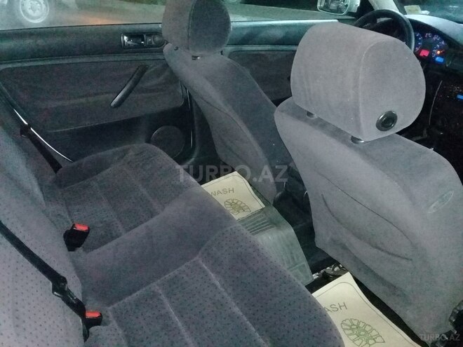 Volkswagen Passat 1999, 158,000 km - 1.8 l - Bakı