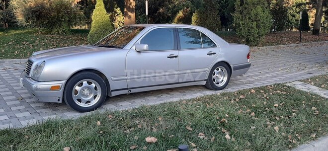 Mercedes E 320 1998, 8,456 km - 3.2 l - Şəki