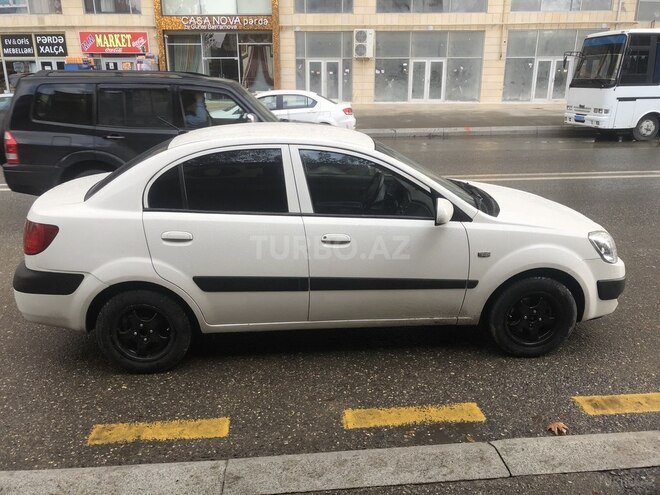 Kia Rio 2008, 300,000 km - 0.1 l - Bakı