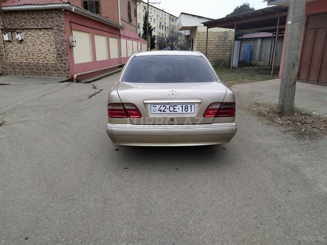 Mercedes E 200 2000, 220,000 km - 2.0 l - Lənkəran