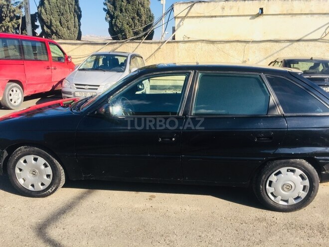 Opel Astra 1993, 352,148 km - 1.5 l - Bakı