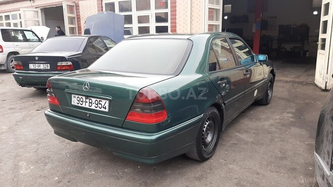 Mercedes C 220 2000, 567,000 km - 2.2 л - Bakı