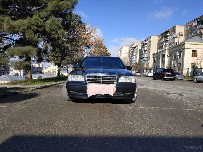 Mercedes C 240 2000, 310,000 km - 2.4 l - Bakı