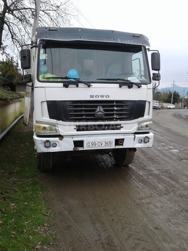 HOWO Sinotruk 2012, 330,000 km - 11.0 l - Lənkəran
