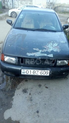 Volkswagen Polo 1994, 160,000 km - 1.6 l - Bakı