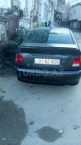 Volkswagen Polo 1994, 160,000 km - 1.6 l - Bakı