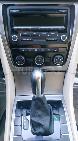 Volkswagen Passat 2014, 120,000 km - 1.8 l - Gəncə