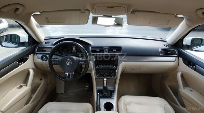 Volkswagen Passat 2014, 120,000 km - 1.8 l - Gəncə
