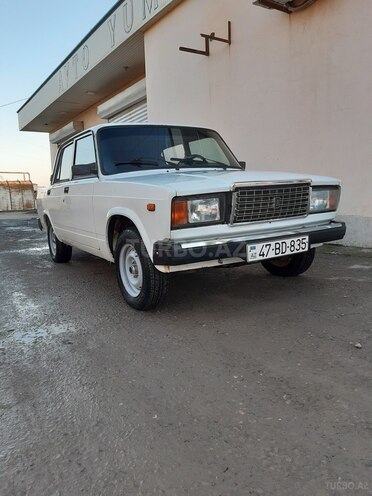 LADA (VAZ) 2107 2011, 180,000 km - 1.6 l - Salyan