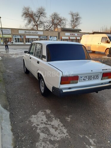 LADA (VAZ) 2107 2011, 180,000 km - 1.6 l - Salyan